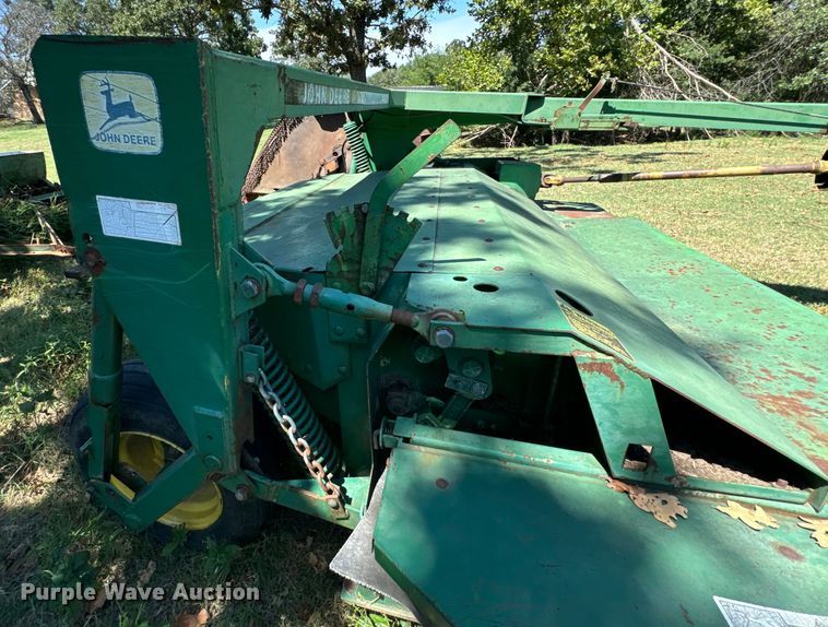 image for item DX1078 1988 John Deere 1460 windrower