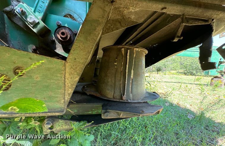 image for item DX1078 1988 John Deere 1460 windrower
