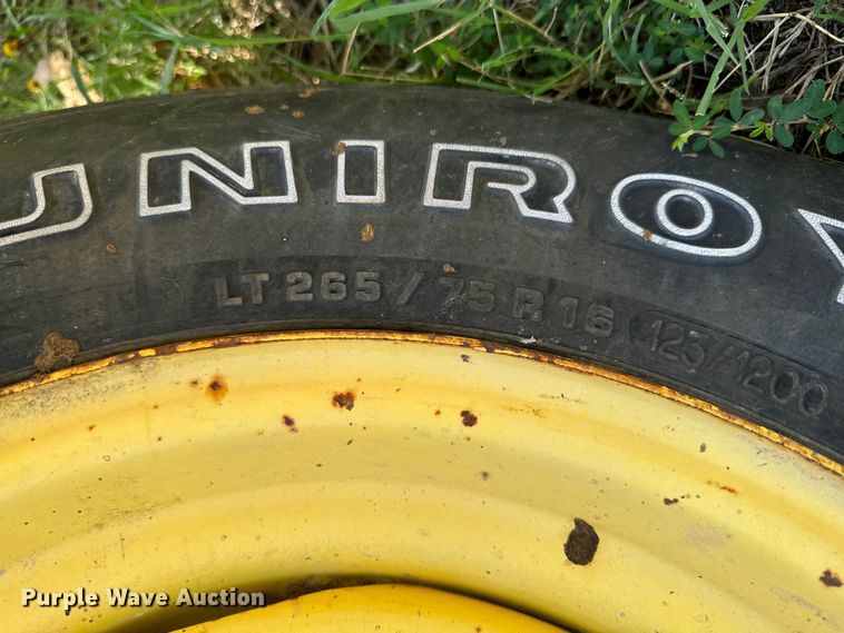 image for item DX1078 1988 John Deere 1460 windrower