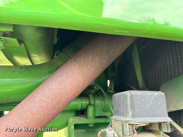 image for item DX1085 1948 John Deere G tractor