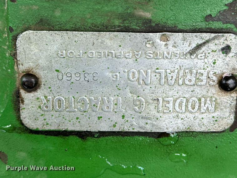 image for item DX1085 1948 John Deere G tractor