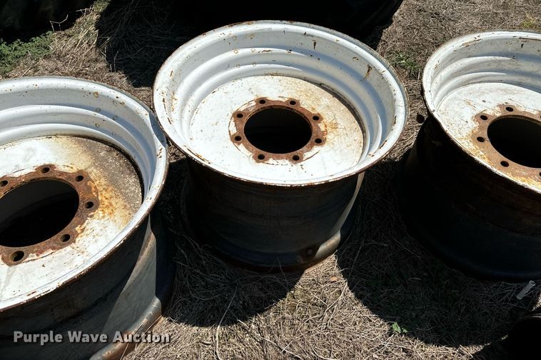 image for item DX1109 (4) Titan 23.1-26 floatation tires and wheels