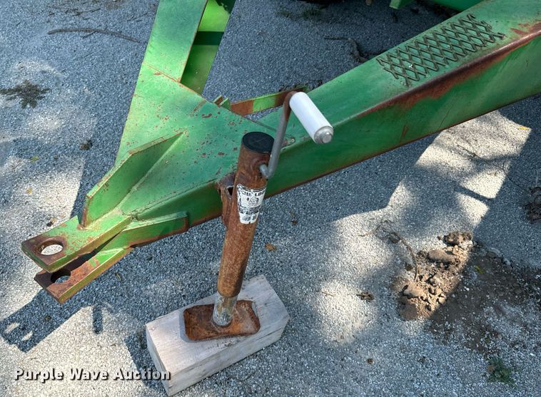 image for item DX1110 John Deere grain cart