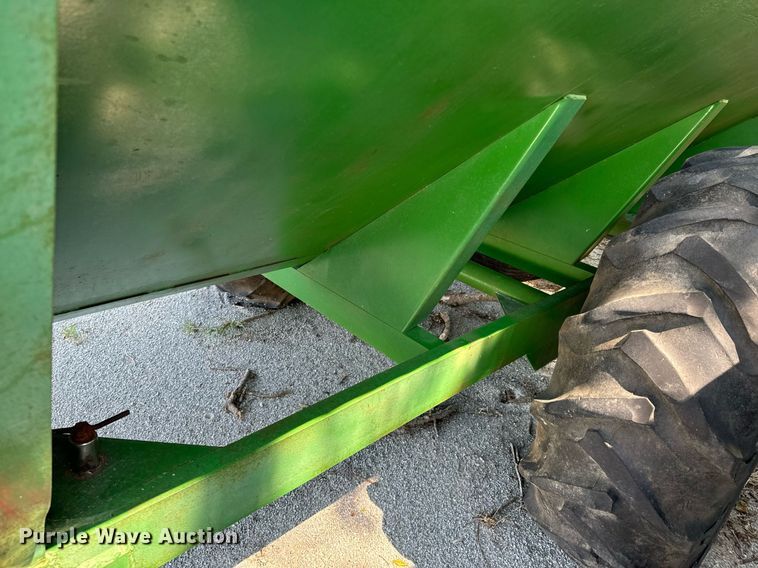 image for item DX1110 John Deere grain cart