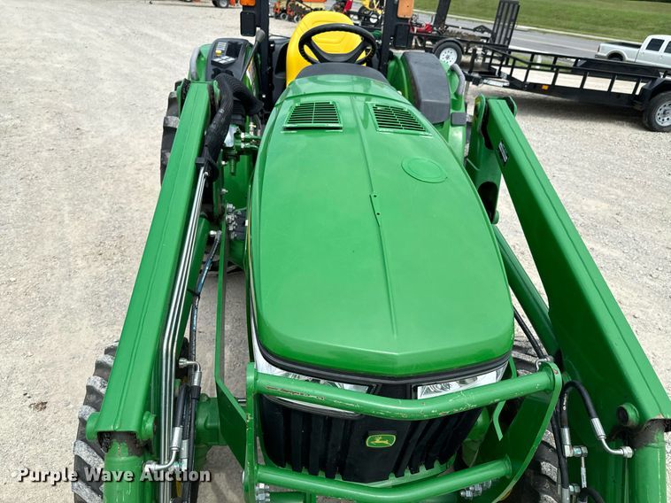 image for item DX1114 2018 John Deere 4044M MFWD tractor