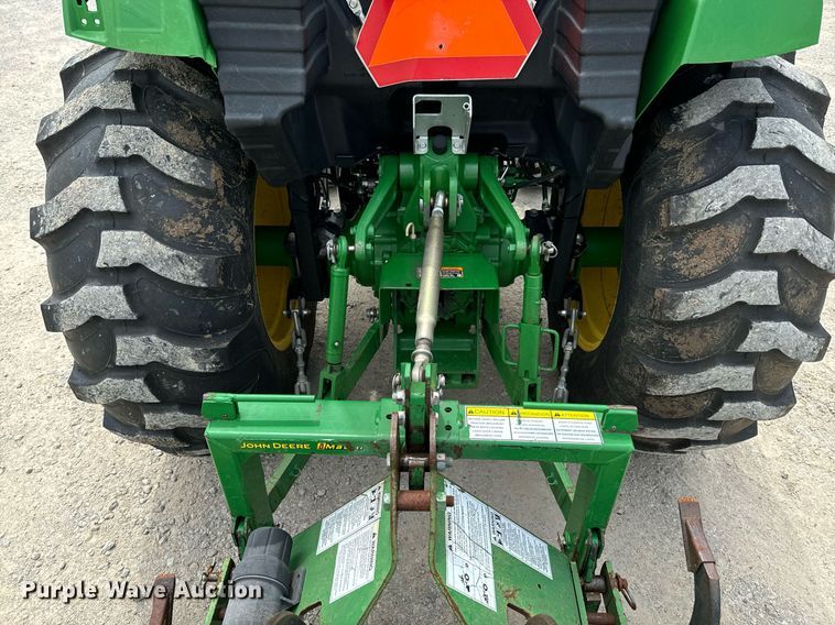 image for item DX1114 2018 John Deere 4044M MFWD tractor