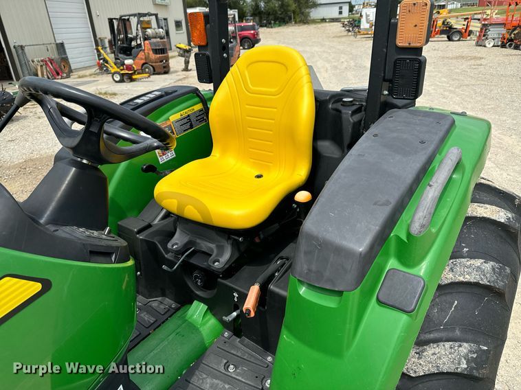 image for item DX1114 2018 John Deere 4044M MFWD tractor