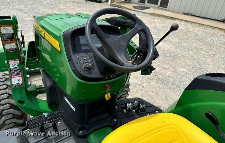 image for item DX1114 2018 John Deere 4044M MFWD tractor