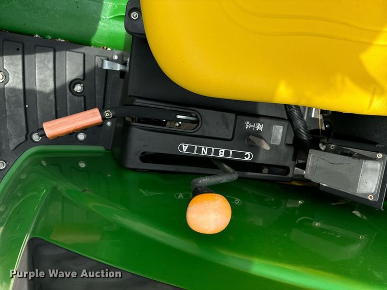 image for item DX1114 2018 John Deere 4044M MFWD tractor