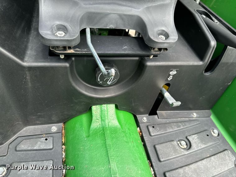 image for item DX1114 2018 John Deere 4044M MFWD tractor