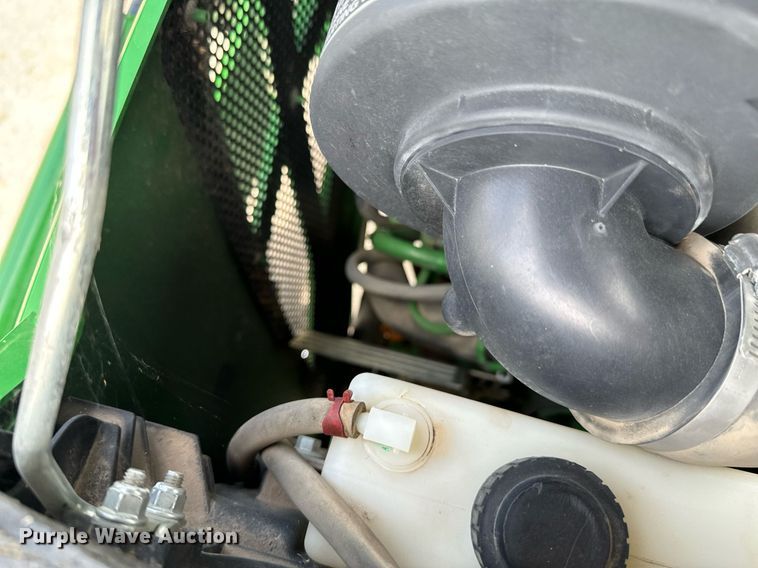 image for item DX1114 2018 John Deere 4044M MFWD tractor