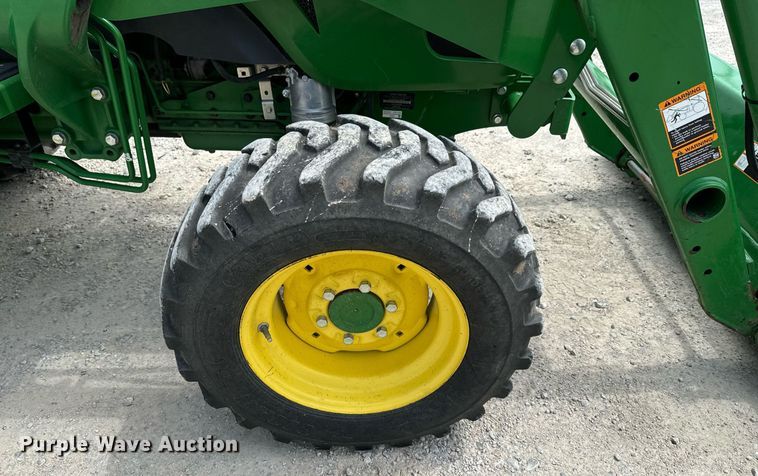image for item DX1114 2018 John Deere 4044M MFWD tractor