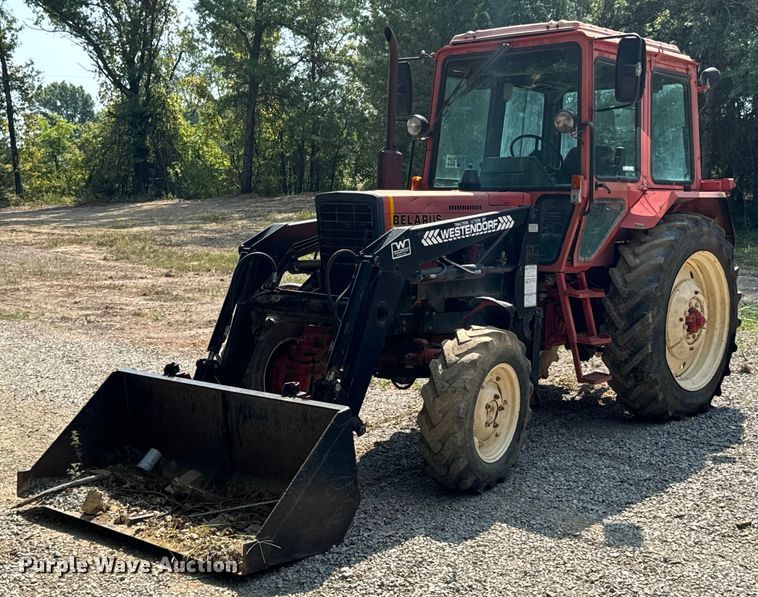 image for item DX1153 Belarus 825 MFWD tractor