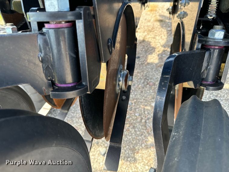 image for item DX3572 2021 Landoll 5531 no-till grain drill