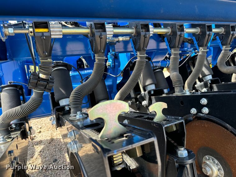 image for item DX3572 2021 Landoll 5531 no-till grain drill