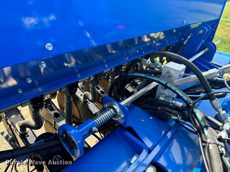 image for item DX3572 2021 Landoll 5531 no-till grain drill