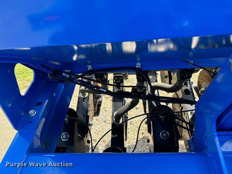 image for item DX3572 2021 Landoll 5531 no-till grain drill