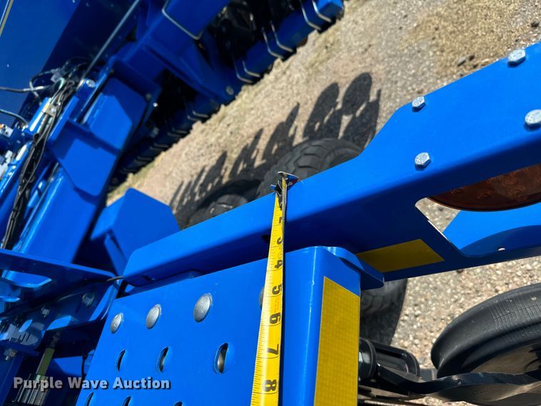 image for item DX3572 2021 Landoll 5531 no-till grain drill