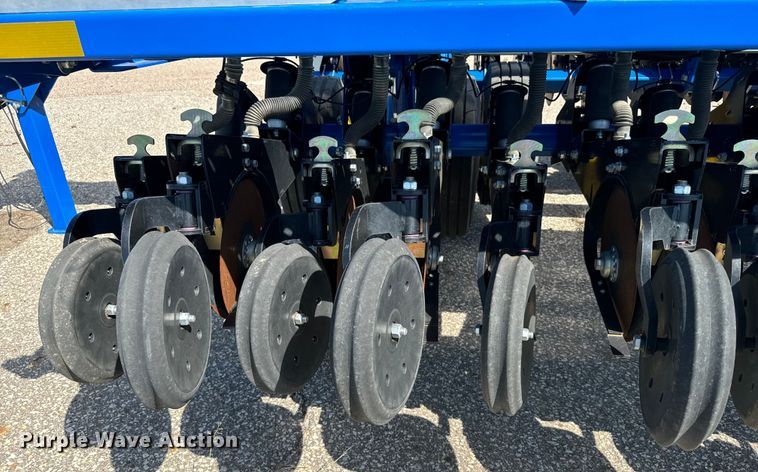 image for item DX3572 2021 Landoll 5531 no-till grain drill