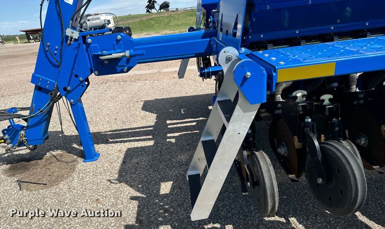 image for item DX3572 2021 Landoll 5531 no-till grain drill
