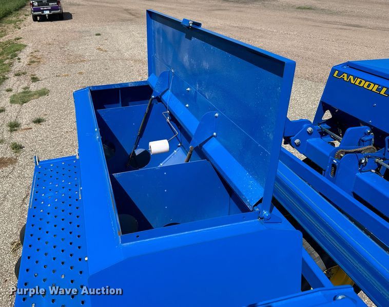 image for item DX3572 2021 Landoll 5531 no-till grain drill
