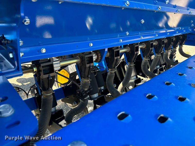 image for item DX3572 2021 Landoll 5531 no-till grain drill