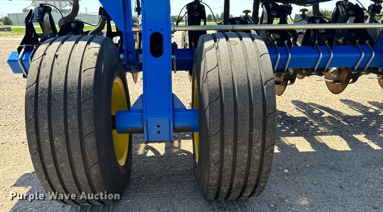 image for item DX3572 2021 Landoll 5531 no-till grain drill