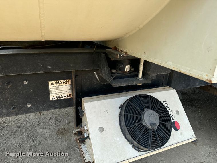 image for item EE7508 2014 Kenworth T370 feed mixer truck