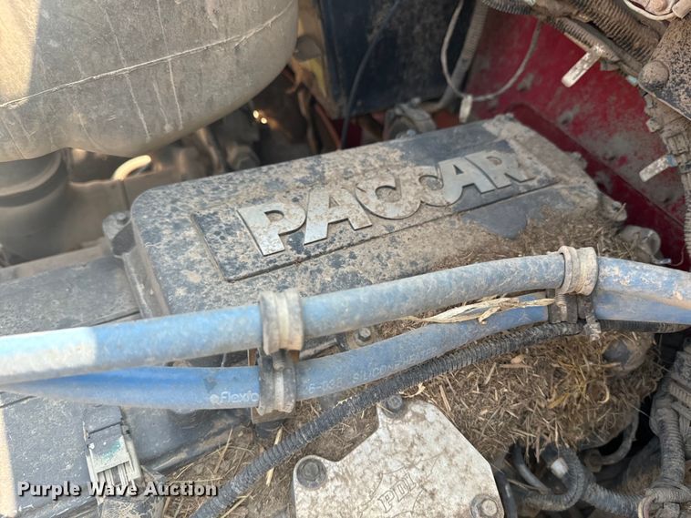 image for item EE7508 2014 Kenworth T370 feed mixer truck