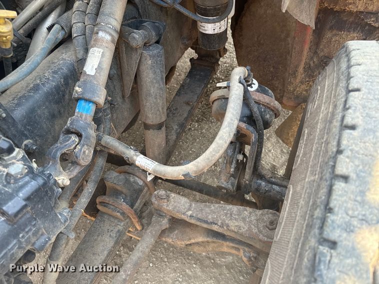 image for item EE7508 2014 Kenworth T370 feed mixer truck