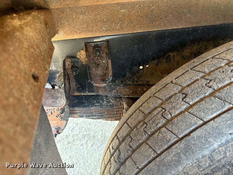 image for item EE7508 2014 Kenworth T370 feed mixer truck