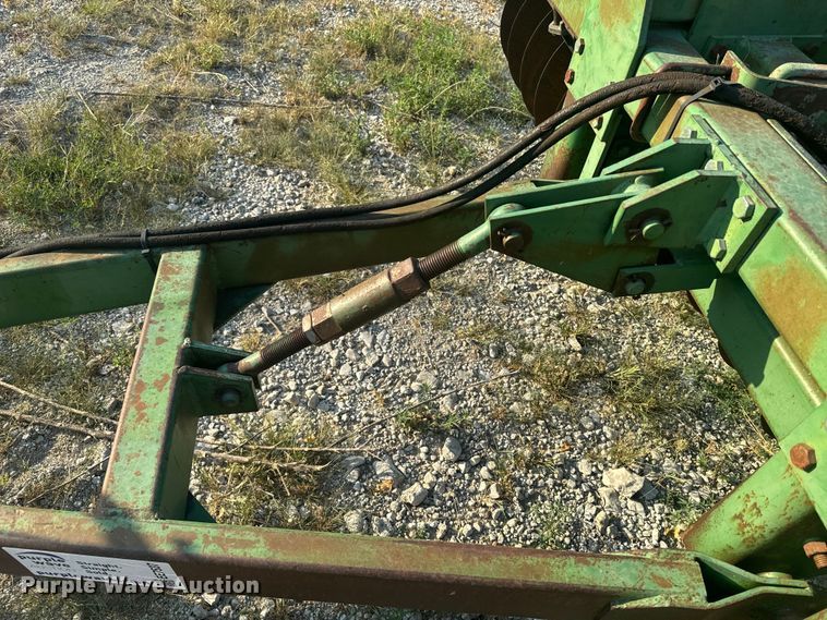 image for item EE7537 John Deere 712 disk ripper