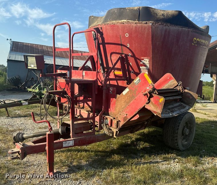 image for item EE7538 Schuler 6020 feed mixer