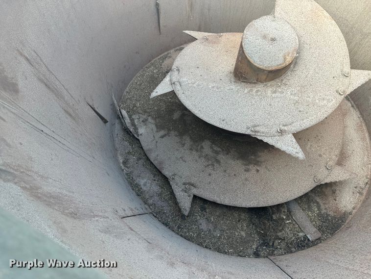 image for item EE7538 Schuler 6020 feed mixer