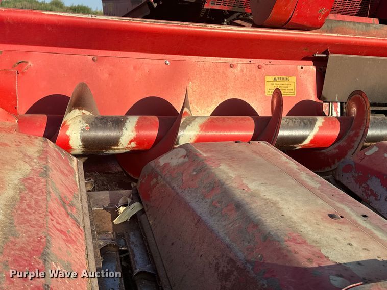 image for item EE7539 Massey Ferguson 850 combine