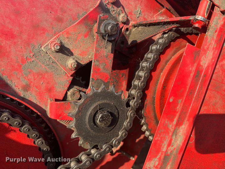 image for item EE7539 Massey Ferguson 850 combine