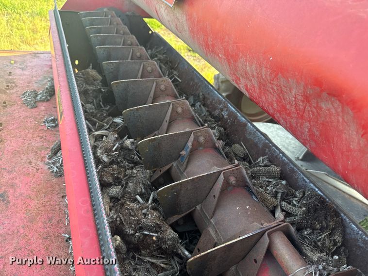 image for item EE7539 Massey Ferguson 850 combine