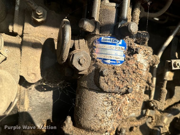 image for item EE7539 Massey Ferguson 850 combine