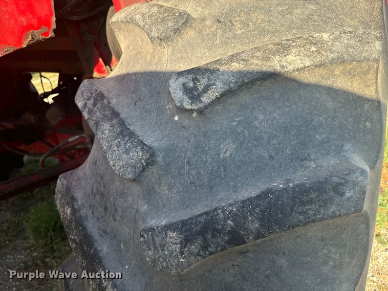 image for item EE7539 Massey Ferguson 850 combine