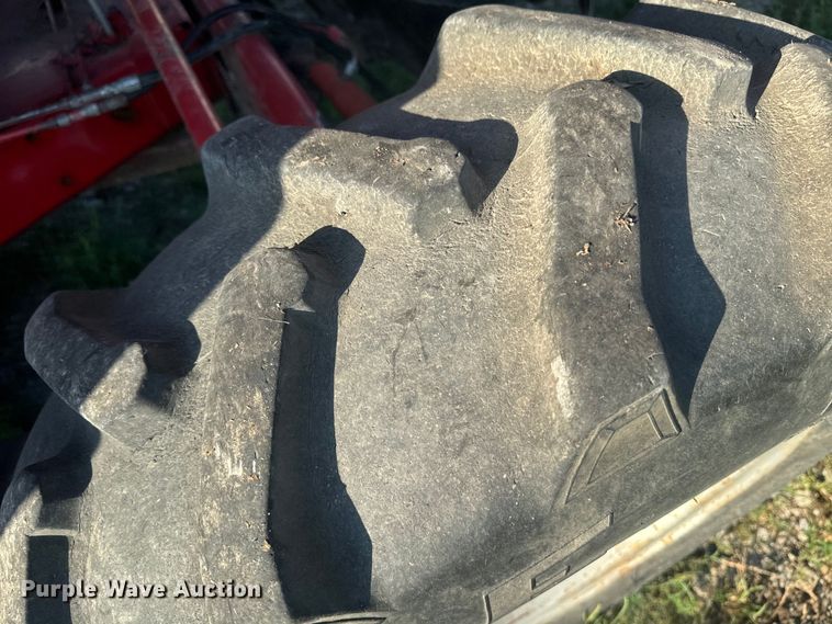 image for item EE7539 Massey Ferguson 850 combine