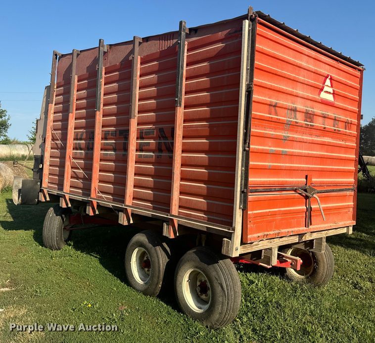 image for item EE7540 Kasten 21 silage wagon