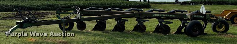 image for item EE7549 John Dree A2700 six bottom plow