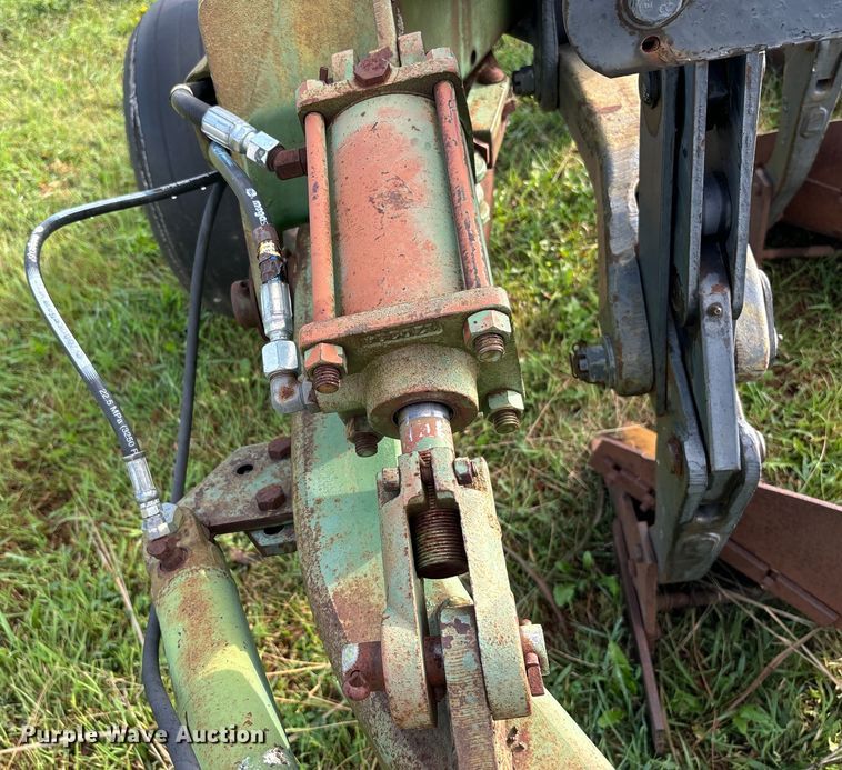 image for item EE7549 John Dree A2700 six bottom plow