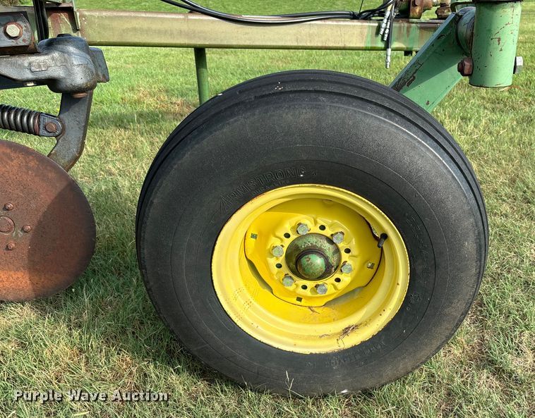 image for item EE7549 John Dree A2700 six bottom plow
