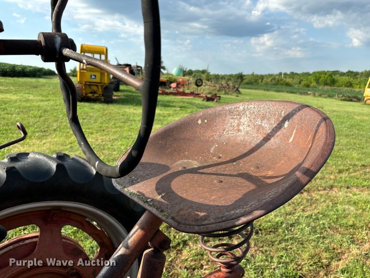 image for item EE7550 1952 International Harvester Farmall M tractor