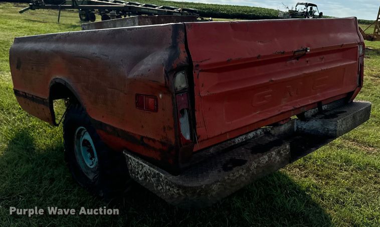 image for item EE7551 Shop built utility trailer