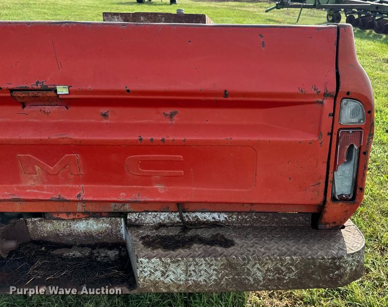 image for item EE7551 Shop built utility trailer