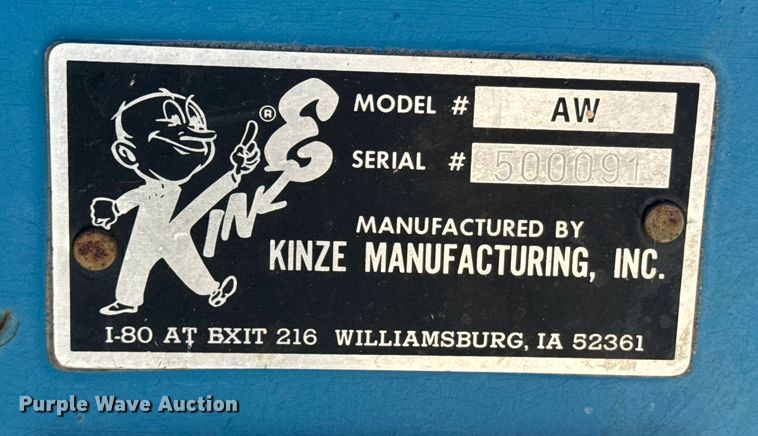 image for item EE7559 Kinze 640 grain cart
