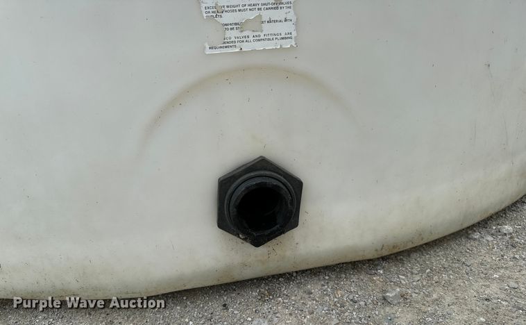 image for item EH4383 Poly tank