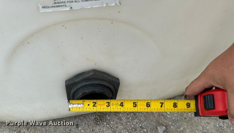 image for item EH4383 Poly tank